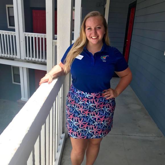 Meet your Posher, Tori - Picture 1 of 1